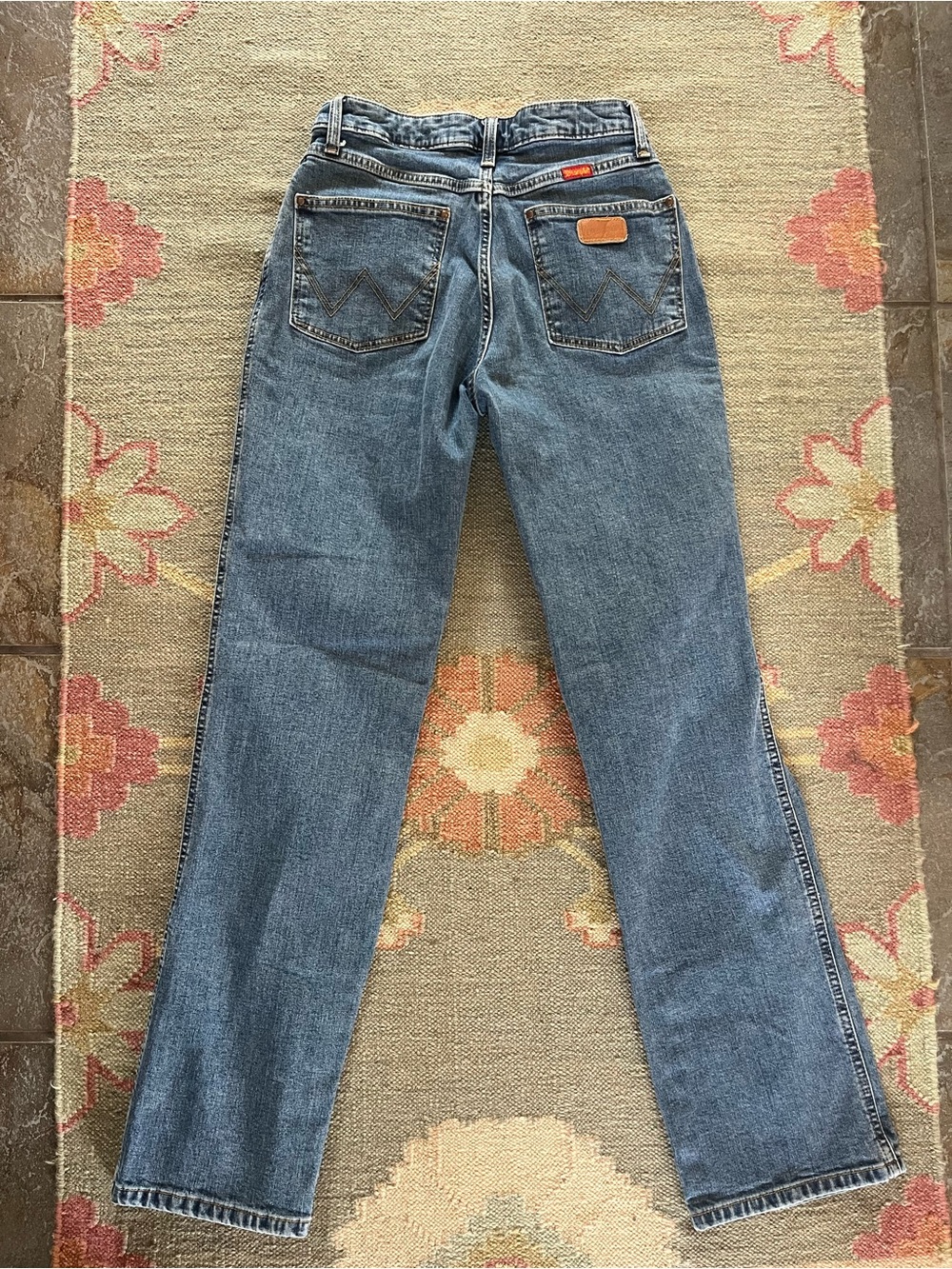 Wrangler women’s Blue Straight-Leg Jeans
